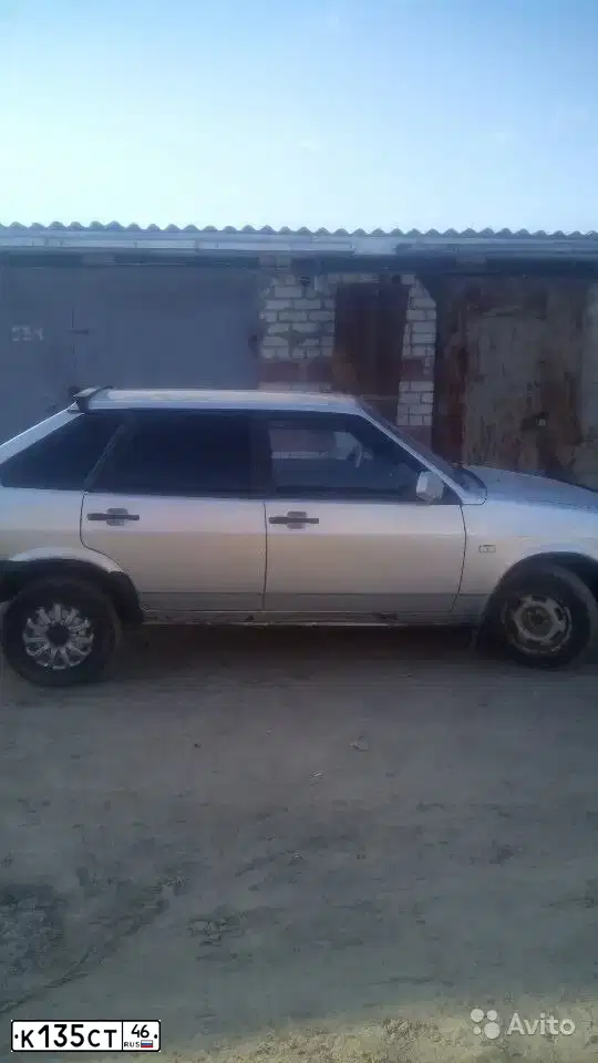 Фото автомобиля LADA 2109 SAMARA, 1995 — госномер К135СТ46. Цвет: Серебристый