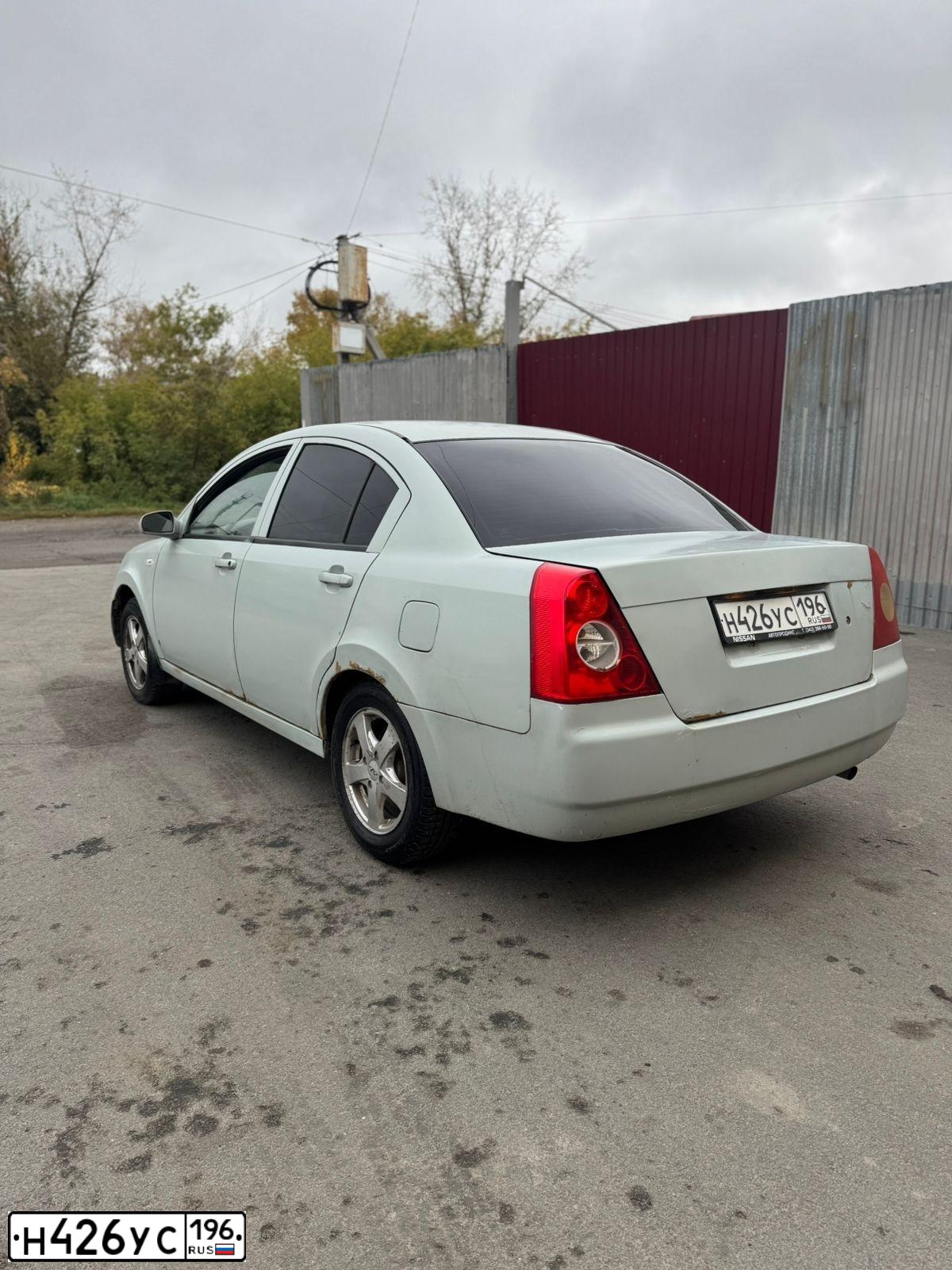 Фото автомобиля CHERY FORA /A21/, 2007 — госномер Н426УС196. Цвет: СЕРЫЙ