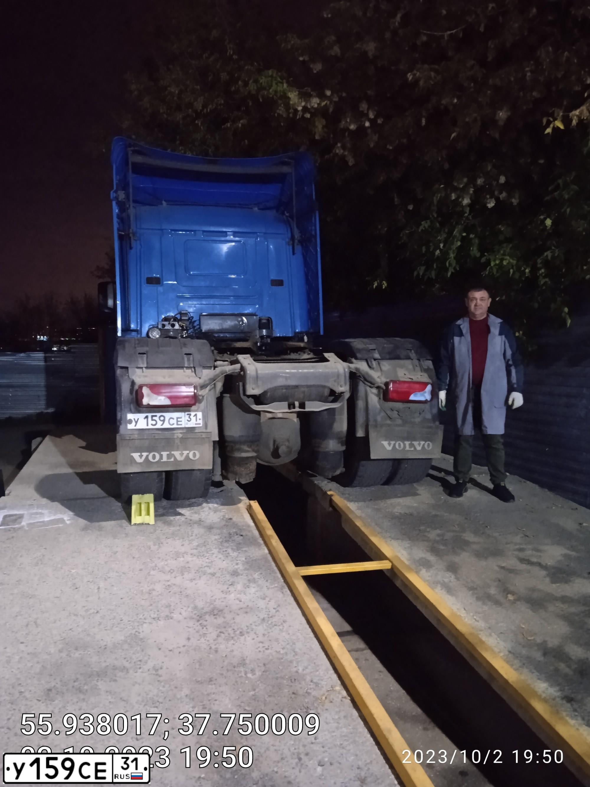 Фото автомобиля SCANIA SERIE P /4X2/, 2006 — госномер У159СЕ31. Цвет: синий
