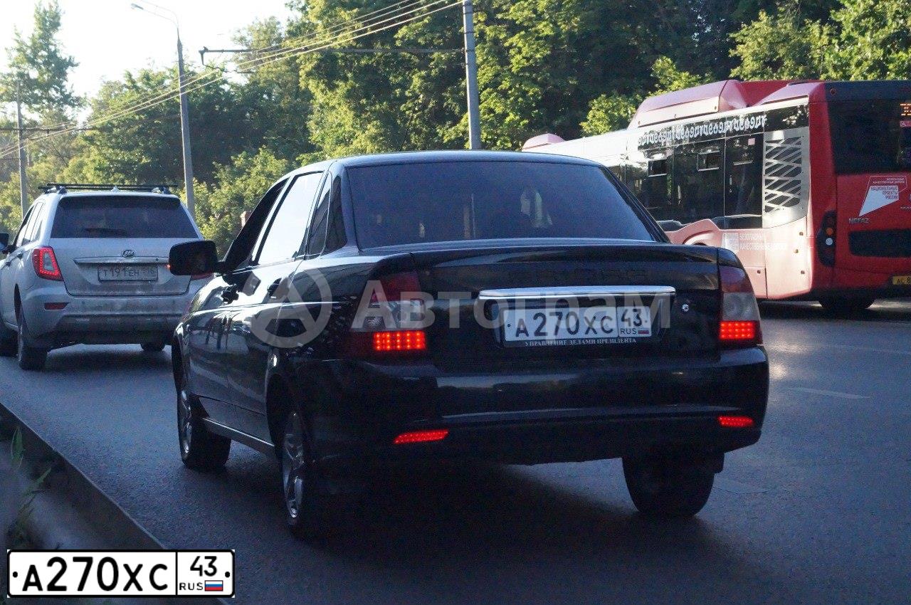Фото автомобиля LADA 2170 PRIORA, 2017 — госномер А270ХС43. Цвет: ЧЕРНЫЙ