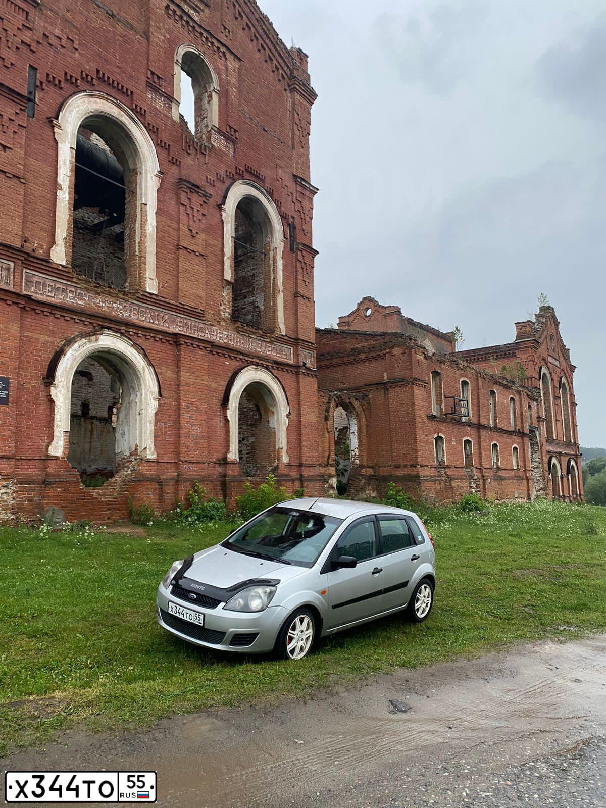 Фото автомобиля FORD FIESTA / ASPIRE, 2008 — госномер М053НУ43. Цвет: Серебристый