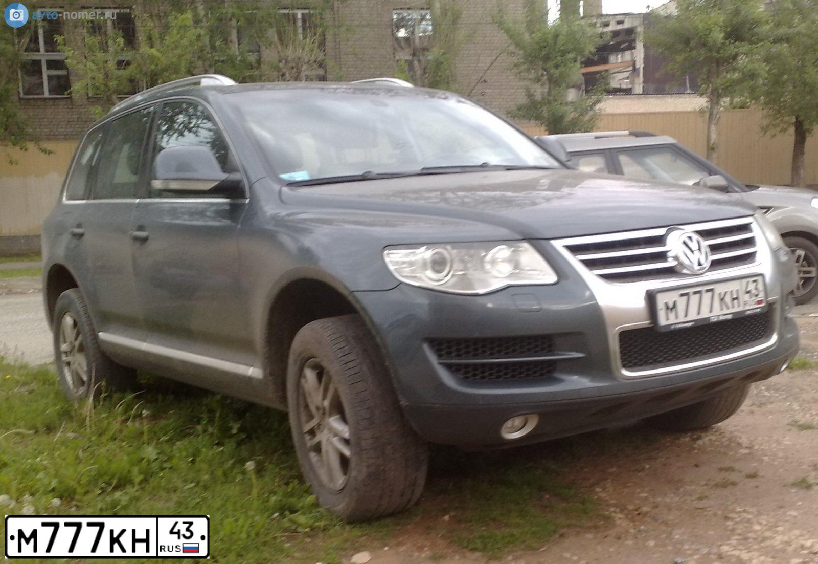 Фото автомобиля VOLKSWAGEN TOUAREG, 2016 — госномер М777КН43. Цвет: Белый