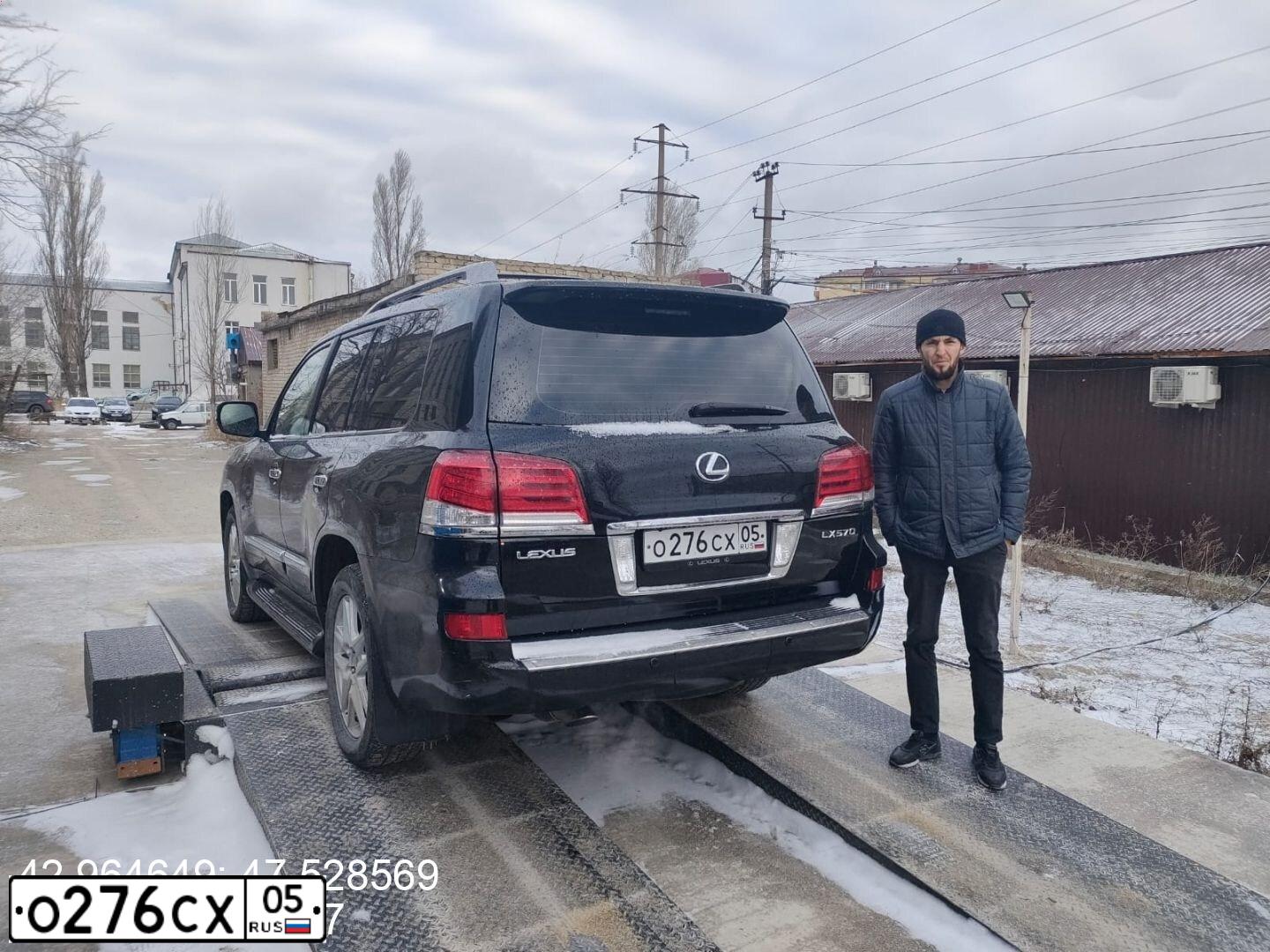 Фото автомобиля LEXUS LX, 2007 — госномер М111МА05. Цвет: ЧЕРНЫЙ