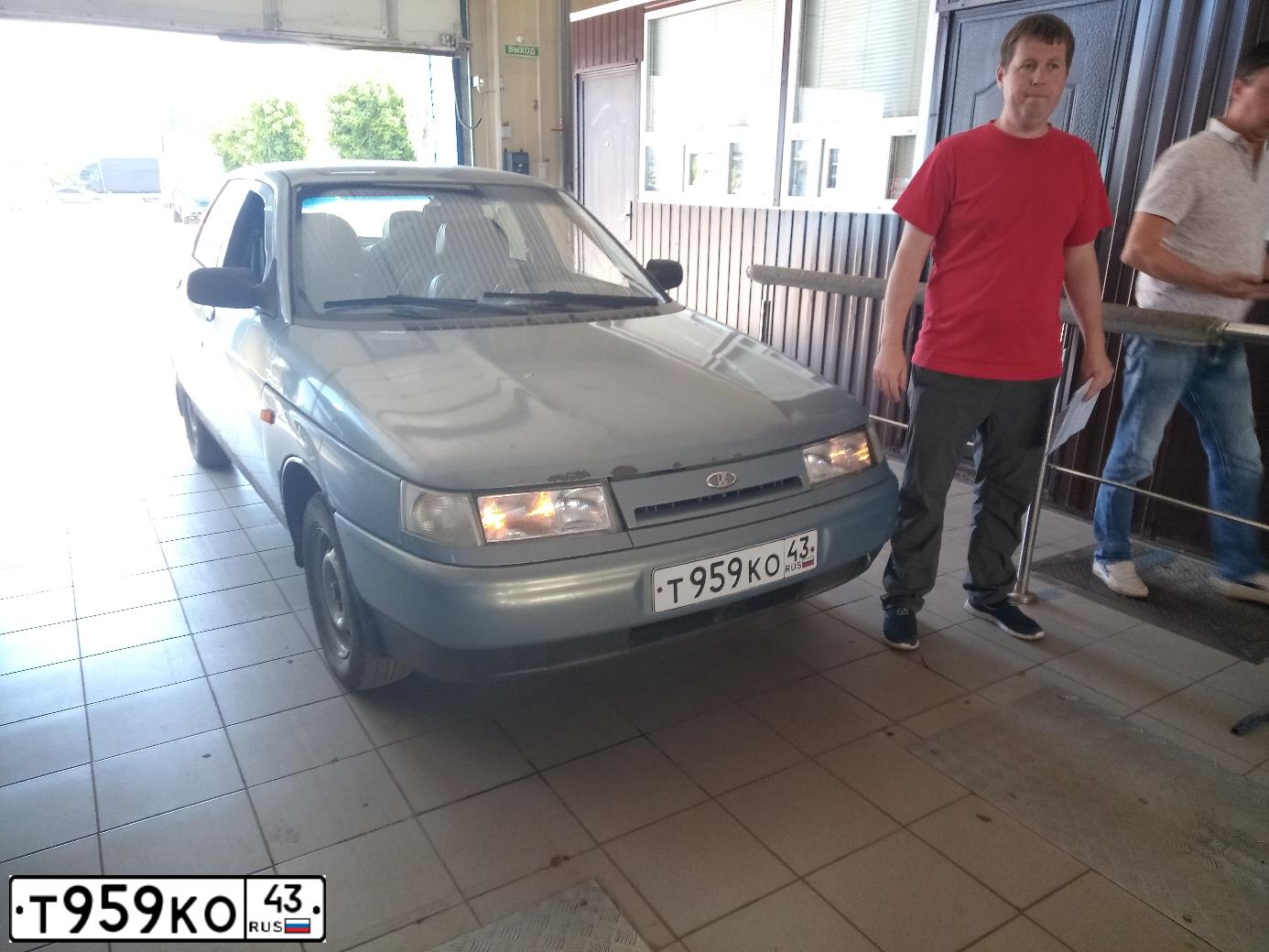 Фото автомобиля LADA 2110, 2002 — госномер О591СС799. Цвет: ЗОЛОТИСТО-СЕРЫЙ