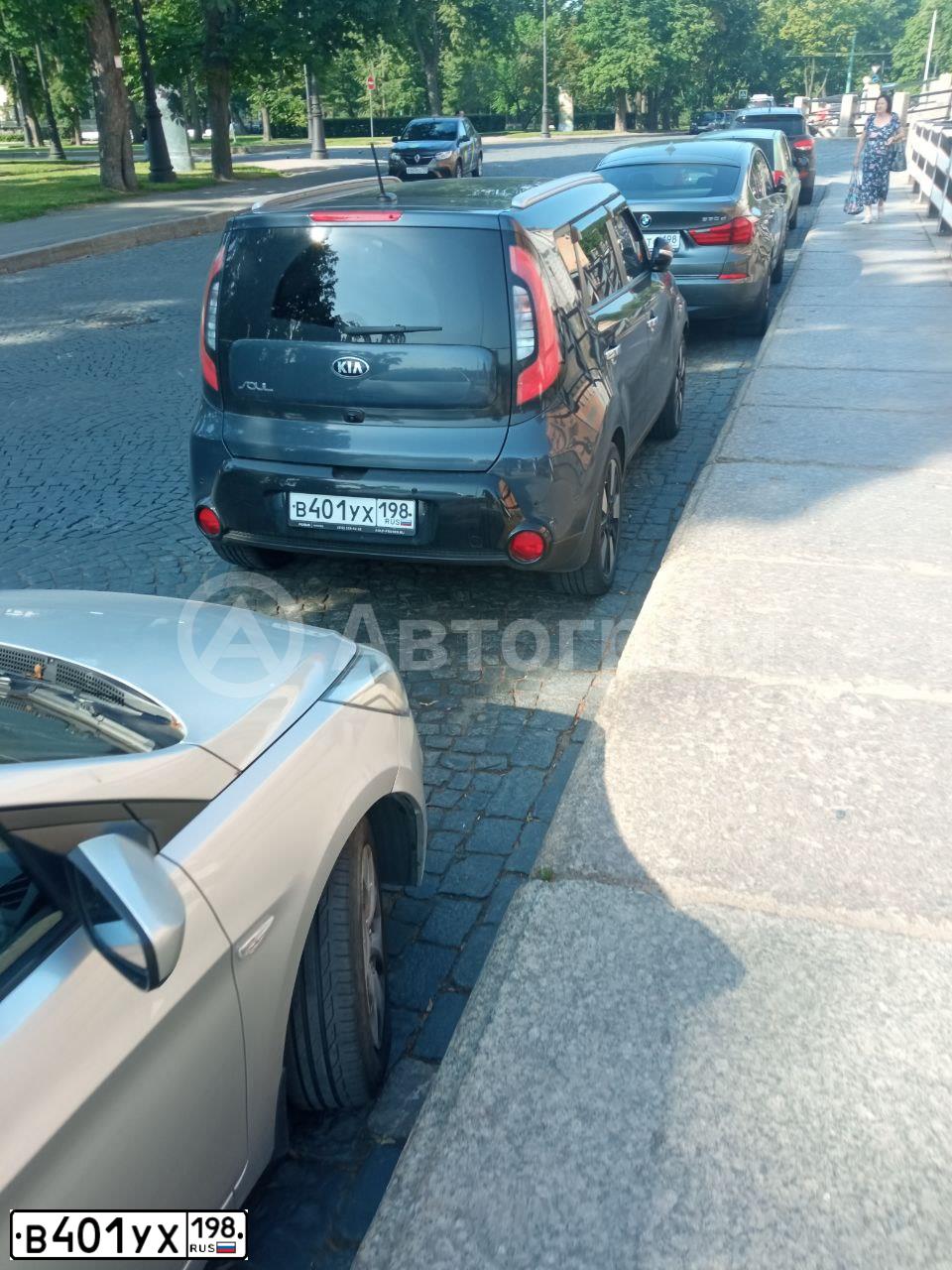 Фото автомобиля KIA SOUL, 2014 — госномер С856ОХ178. Цвет: СИНИЙ