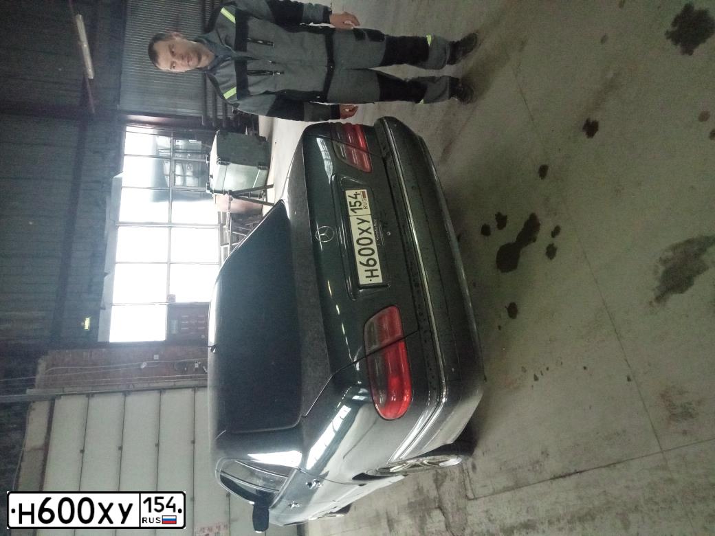 Фото автомобиля MERCEDES E-KLASSE, 2000 — госномер В777ТО64. Цвет: ТЕМНО СИНИЙ