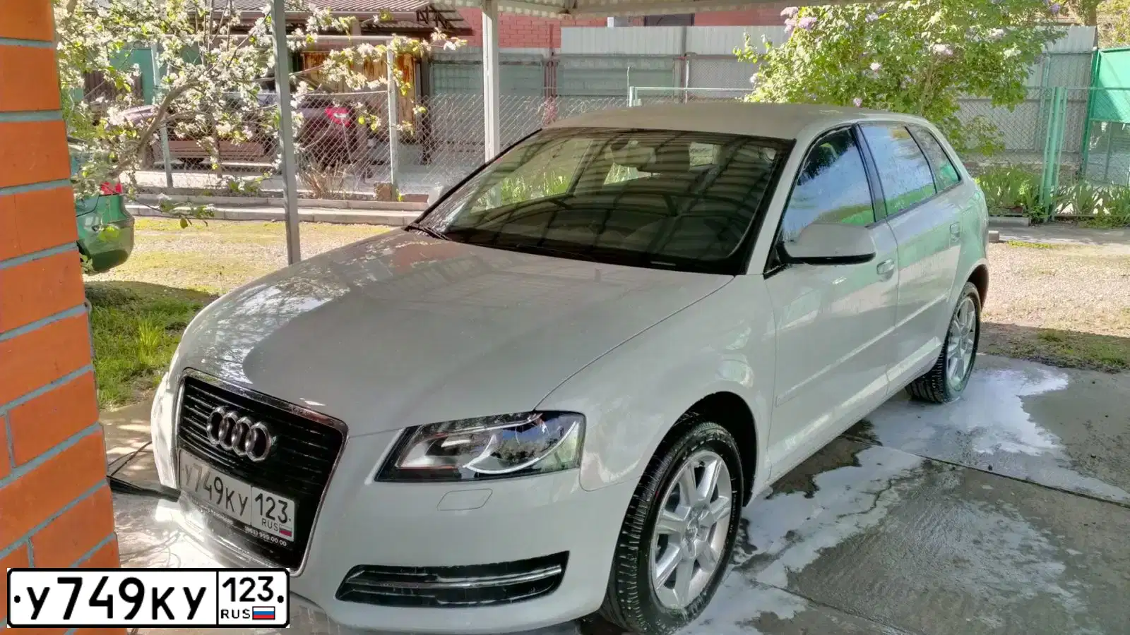 Фото автомобиля AUDI A3, 2013 — госномер Н915ВВ977. Цвет: Белый