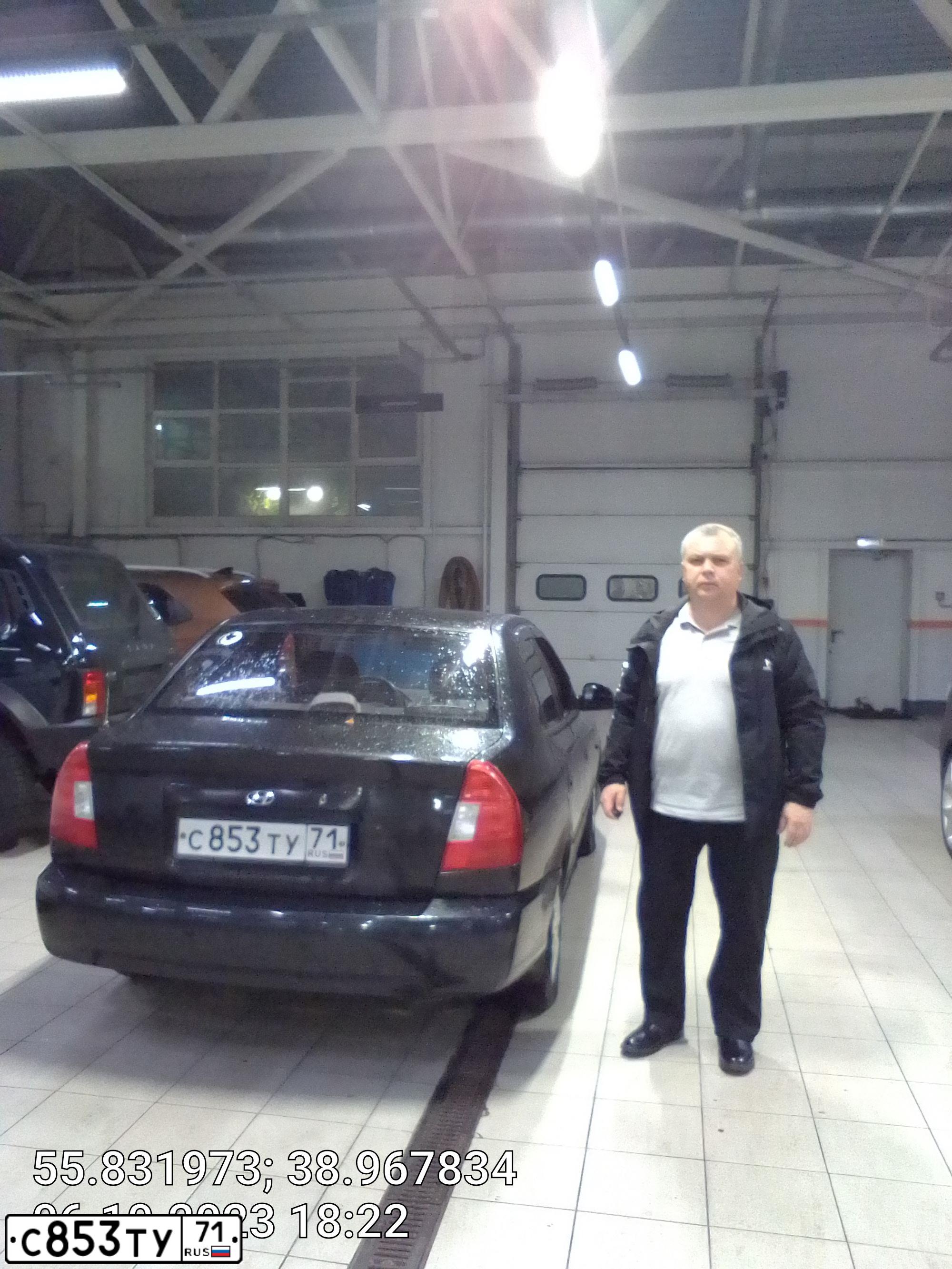 Фото автомобиля HYUNDAI ACCENT, 2005 — госномер Т220ТЕ790