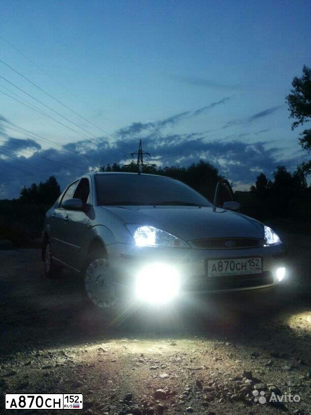 Фото автомобиля FORD FOCUS, 2004 — госномер А870СН152. Цвет: СЕРЫЙ