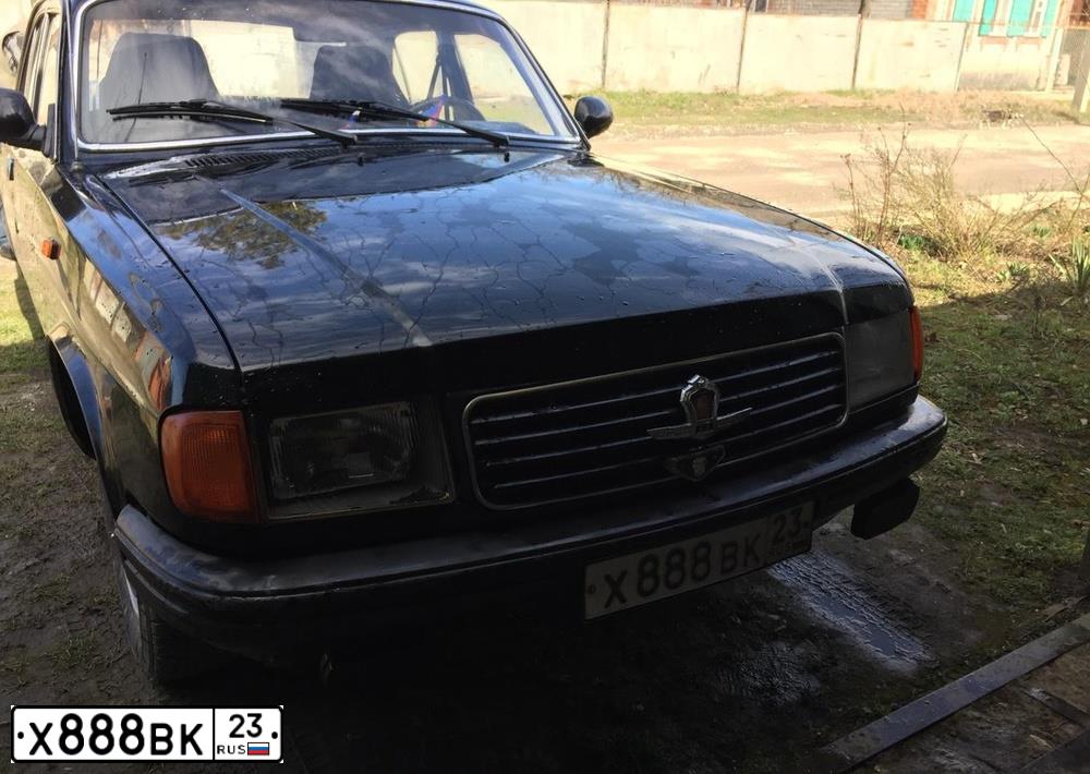Фото автомобиля GAZ 3102 WOLGA, 1996 — госномер Х888ВК23. Цвет: ЧЕРНЫЙ