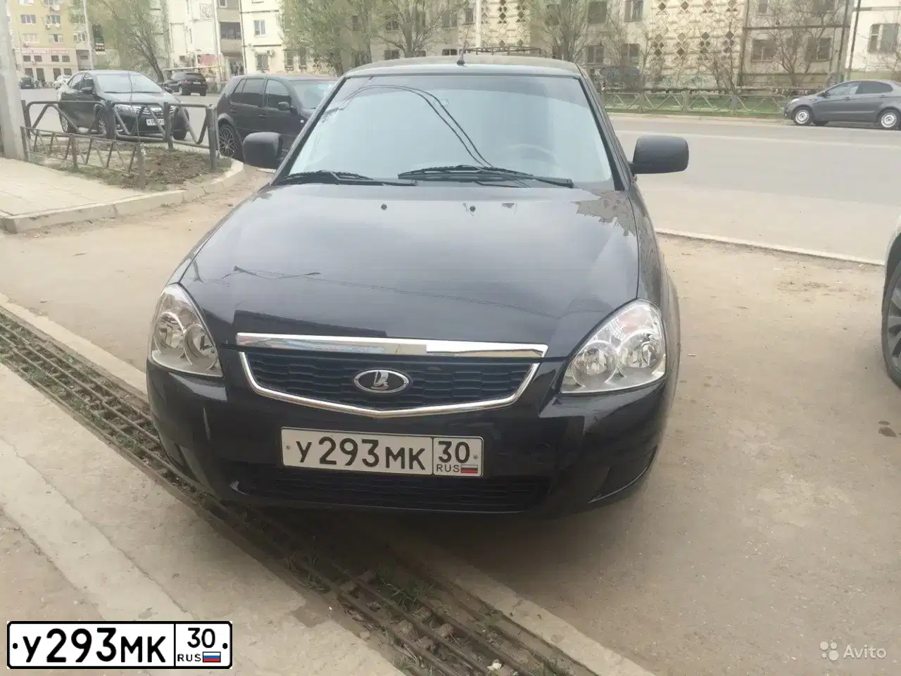 Фото автомобиля LADA 217050 LADA PRIORA, 2015 — госномер Р656КА186. Цвет: ЧЕРНЫЙ