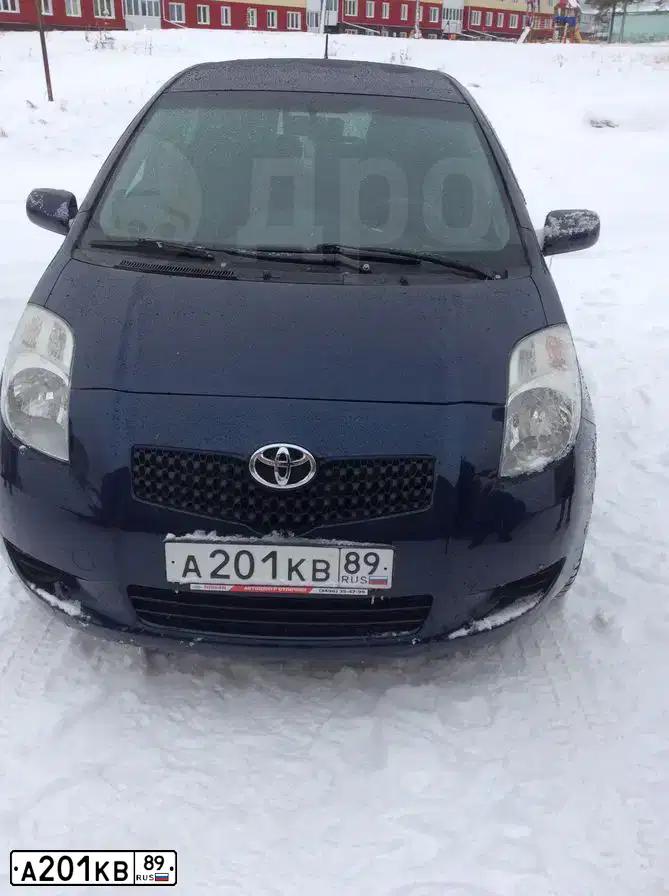 Фото автомобиля TOYOTA YARIS, 2006 — госномер А201КВ89. Цвет: ТЕМНО СИНИЙ