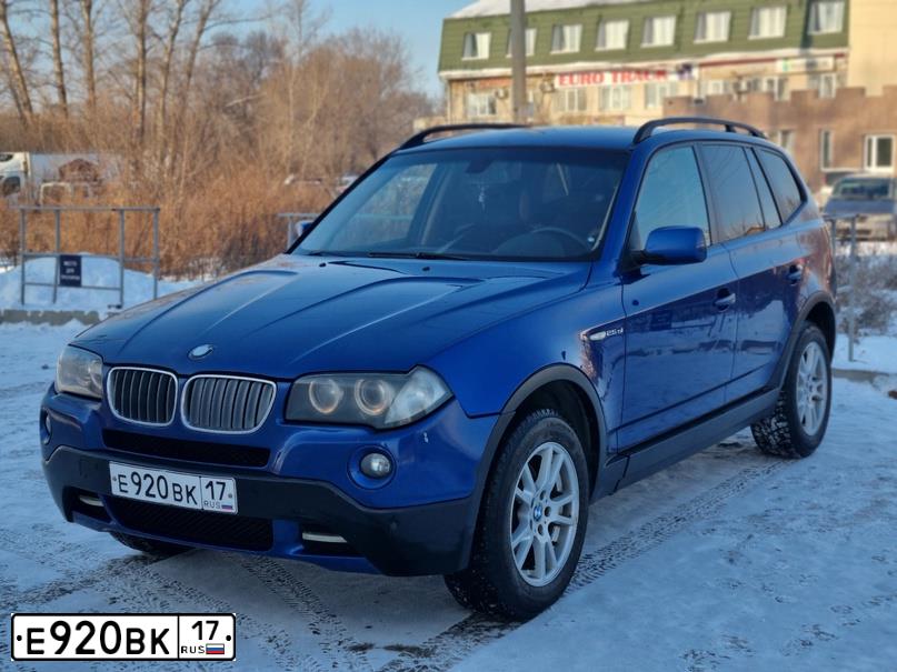 Фото автомобиля BMW X3, 2007 — госномер Е920ВК17. Цвет: синий