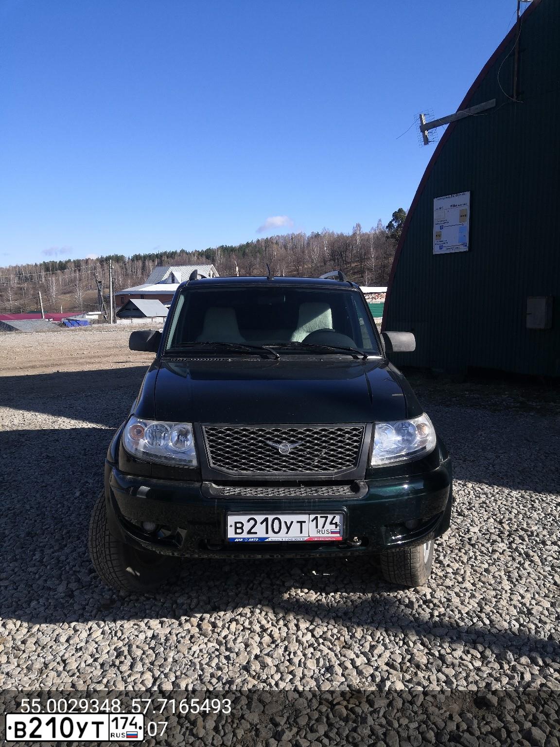 Фото автомобиля UAZ 3163 PATRIOT, 2014 — госномер С963ЕМ774. Цвет: АМУЛЕТ МЕТАЛЛИК