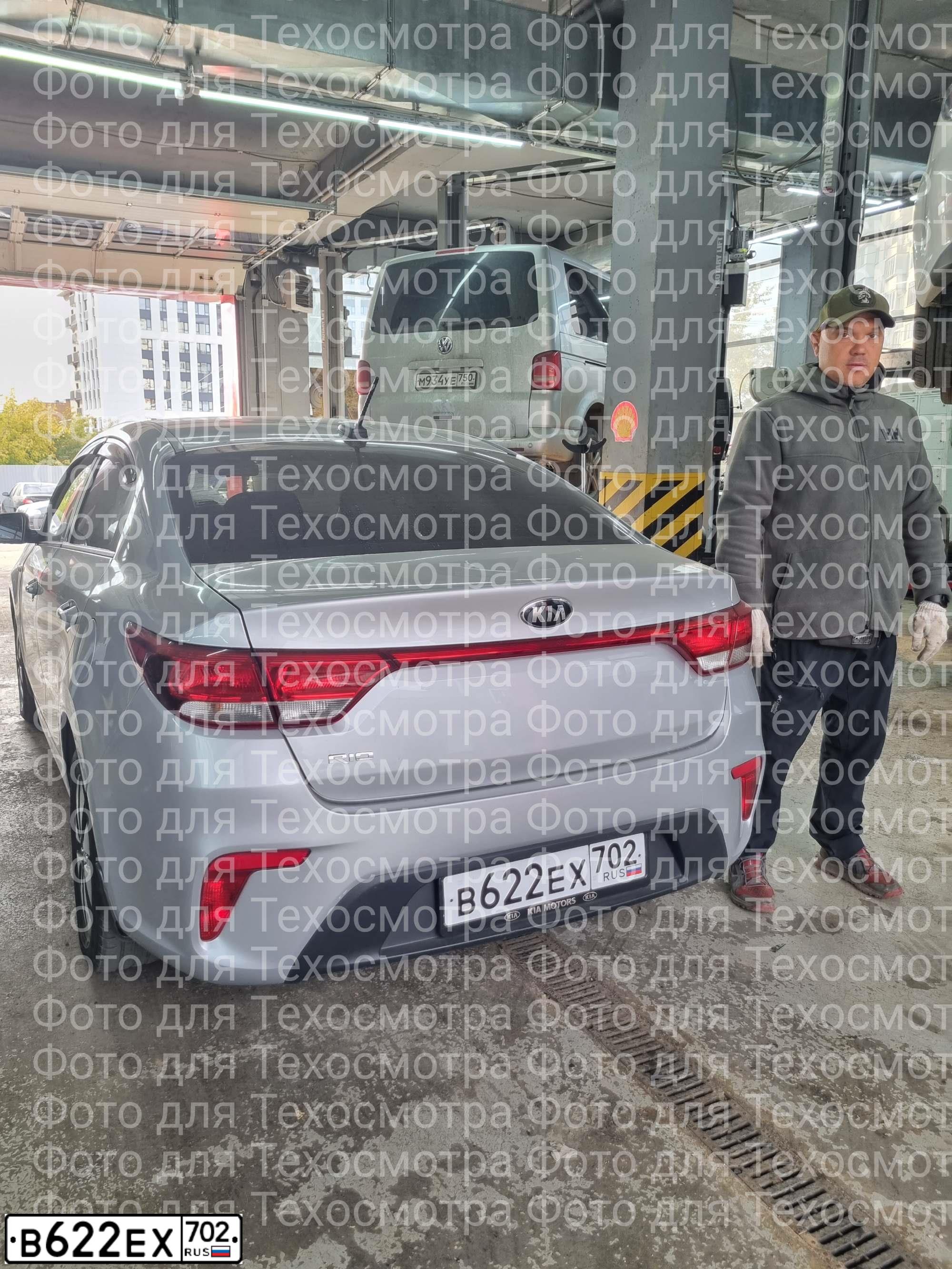Фото автомобиля KIA RIO, 2017 — госномер К340ОВ702. Цвет: СЕРЕБРИСТЫЙ