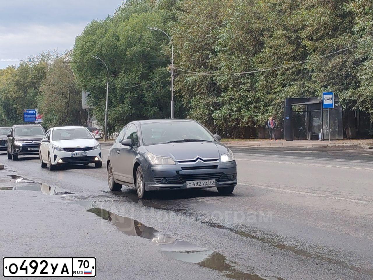 Фото автомобиля OPEL VECTRA, 2006 — госномер О024АО10. Цвет: БЕЖЕВО-СЕРЫЙ