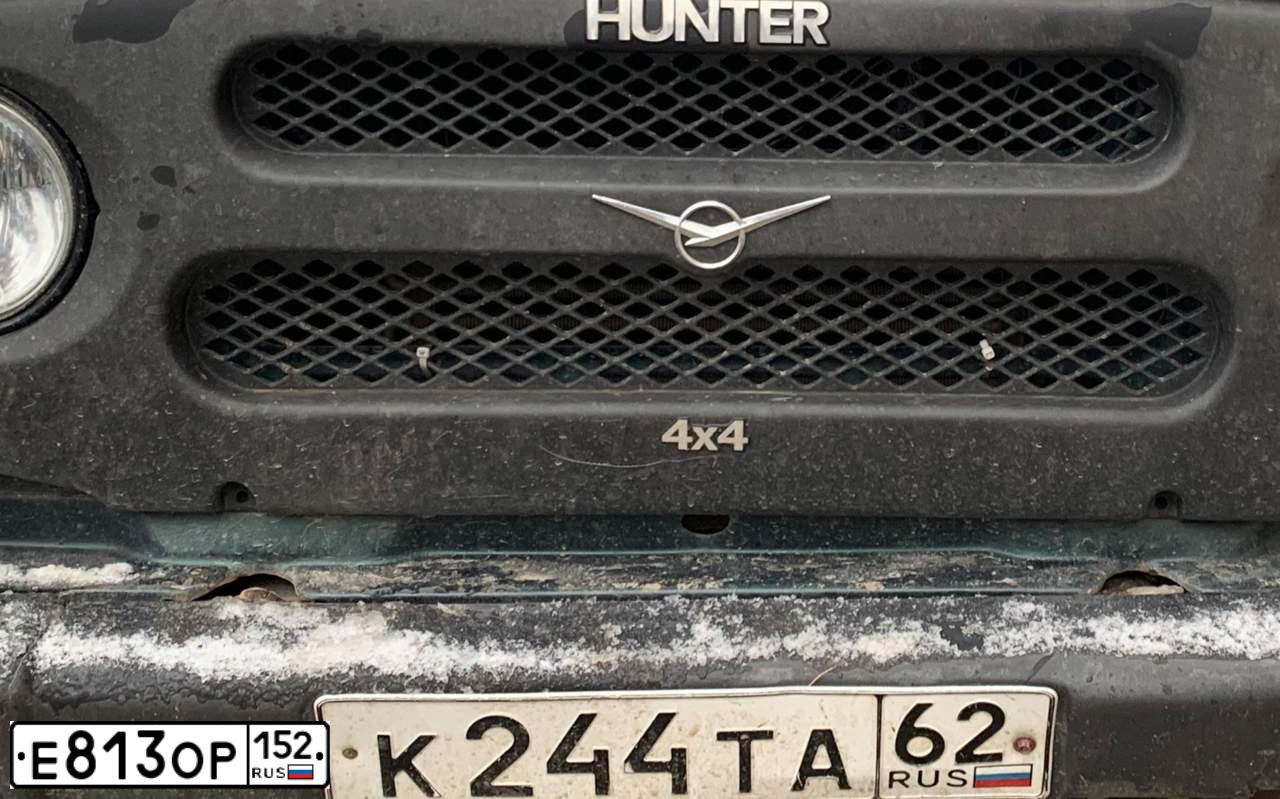 Фото автомобиля UAZ 3151 / HUNTER, 2009 — госномер Е813ОР152. Цвет: ЗЕЛЕНЫЙ