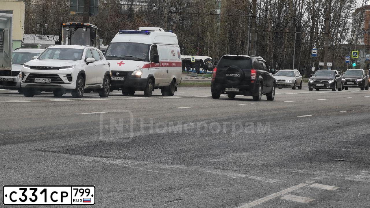 Фото автомобиля FORD KUGA, 2011 — госномер С331СР799. Цвет: СЕРЫЙ
