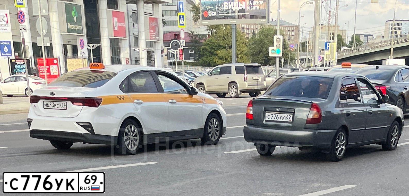 Фото автомобиля TAGAZ ACCENT, 2005 — госномер Р006РЕ64. Цвет: СЕРЫЙ