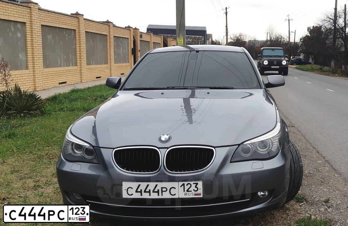 Фото автомобиля BMW SERIE 5, 2009 — госномер Х804ЕТ761. Цвет: Серый