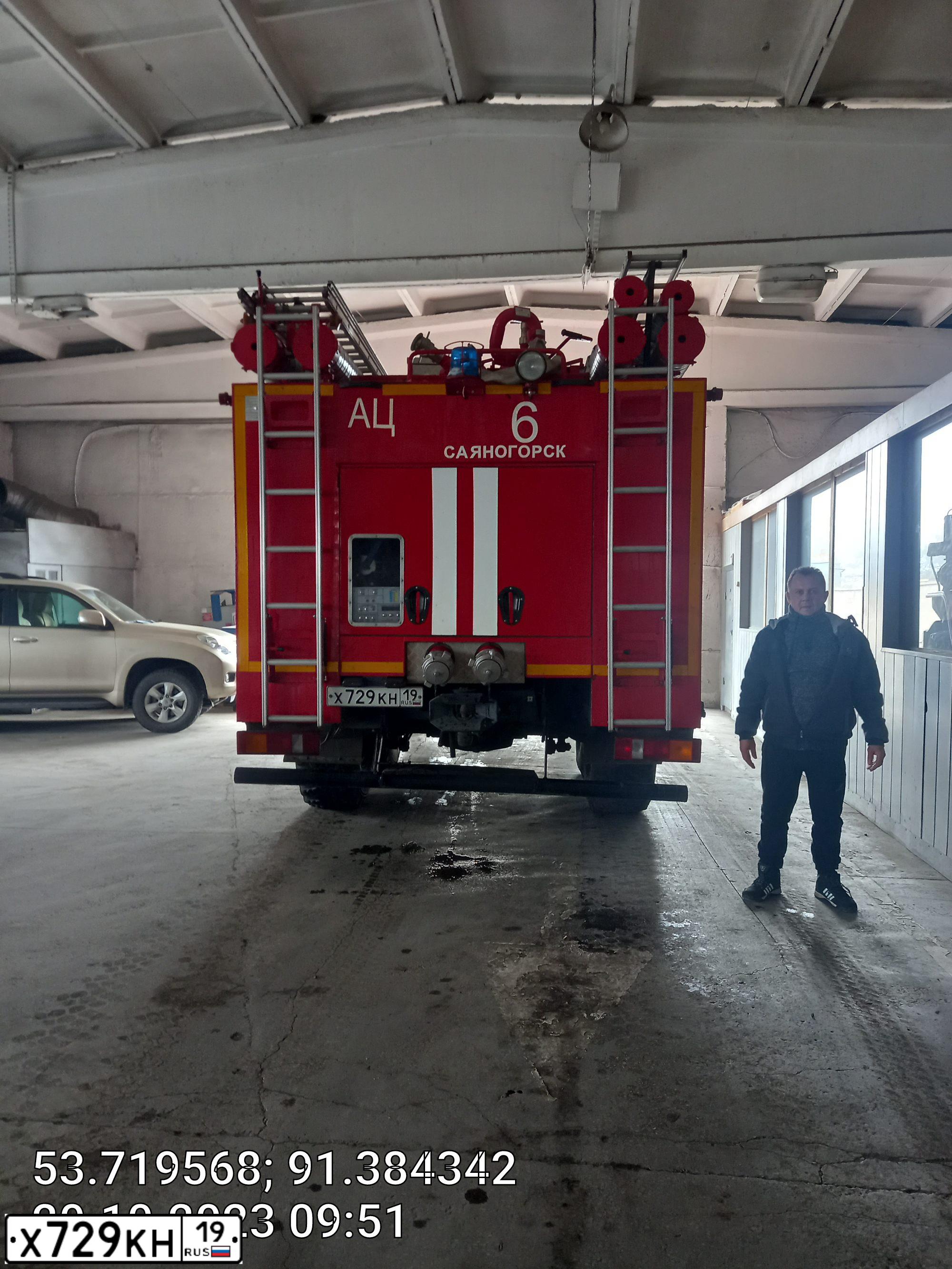 Фото автомобиля URAL 5557 /6X6/, 2019 — госномер Х729КН19. Цвет: гост р 50574-2019