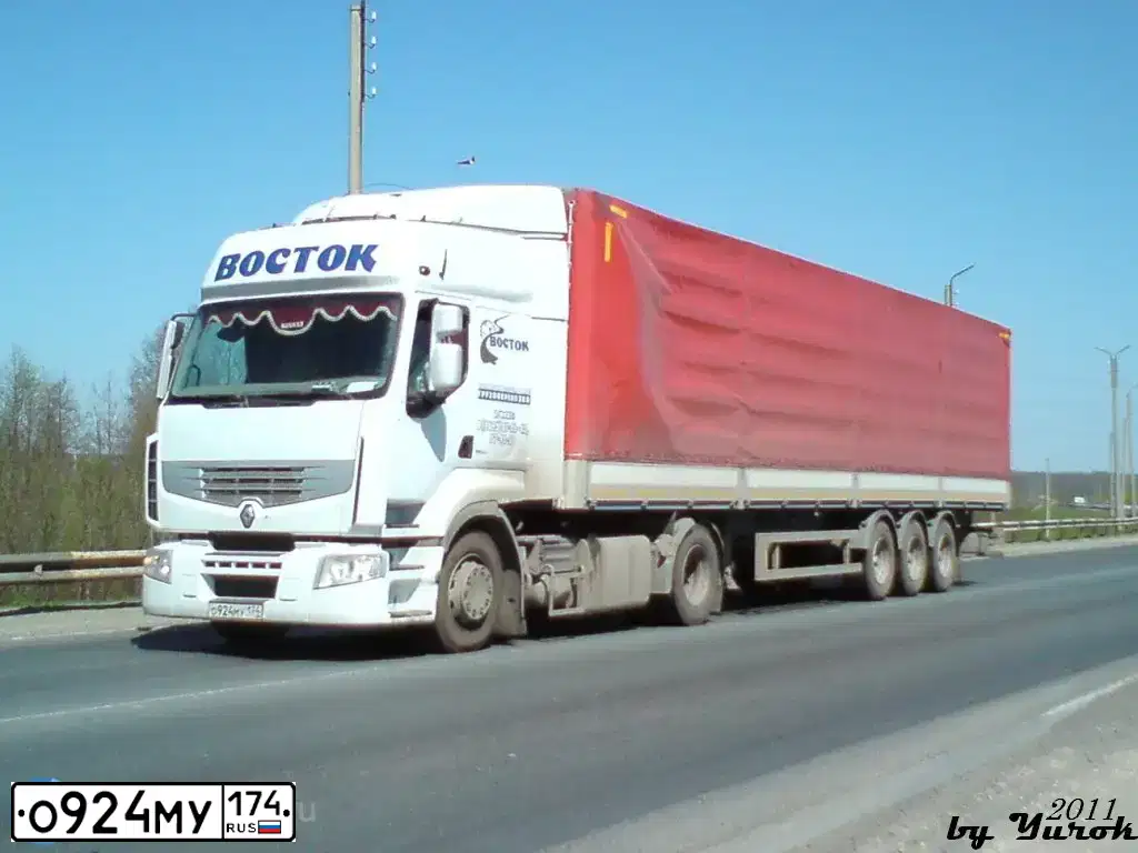 Фото автомобиля RENAULT PREMIUM, 2008 — госномер В791КК774. Цвет: Белый