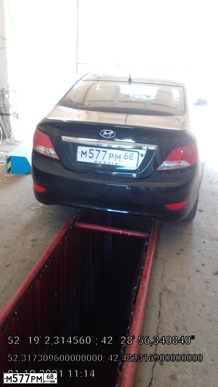 Фото автомобиля HYUNDAI SOLARIS, 2011 — госномер М577РМ68. Цвет: ЧЕРНЫЙ