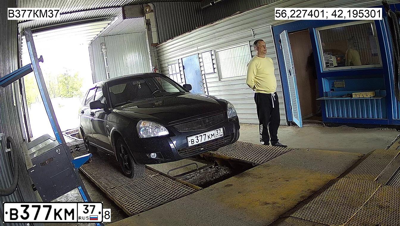 Фото автомобиля LADA 2172 PRIORA, 2008 — госномер О101ТХ33. Цвет: ЧЕРНЫЙ