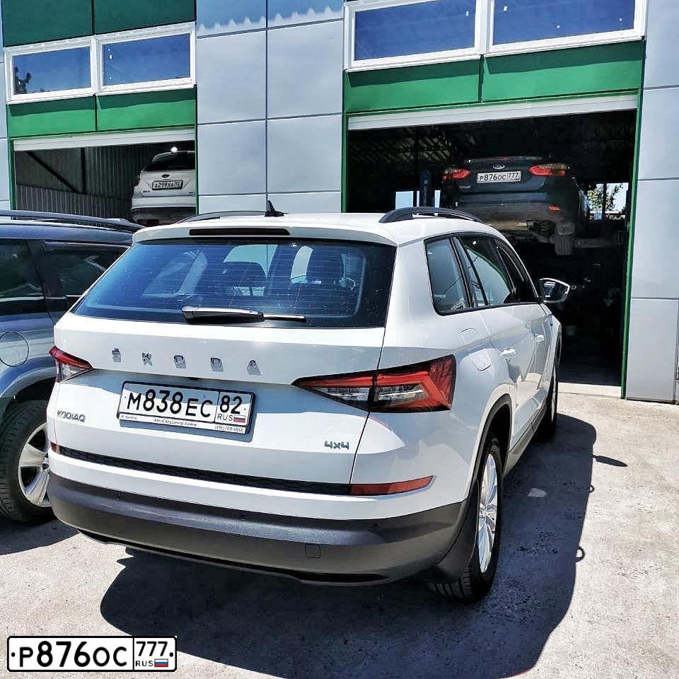 Фото автомобиля FORD FOCUS, 2011 — госномер Р876ОС777. Цвет: СЕРЫЙ ТЕМНЫЙ