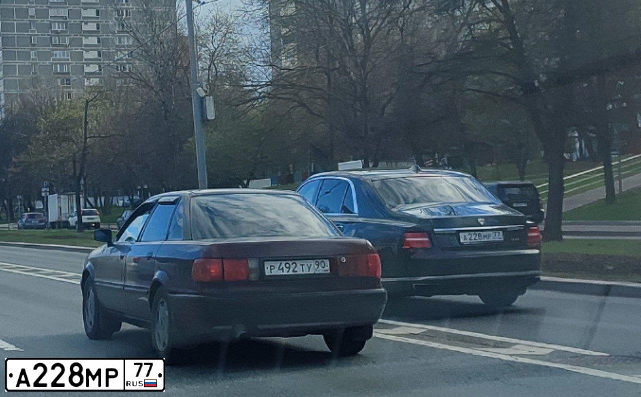 Фото автомобиля MERCEDES S-KLASSE, 2007 — госномер М300ОК799. Цвет: ЧЕРНЫЙ