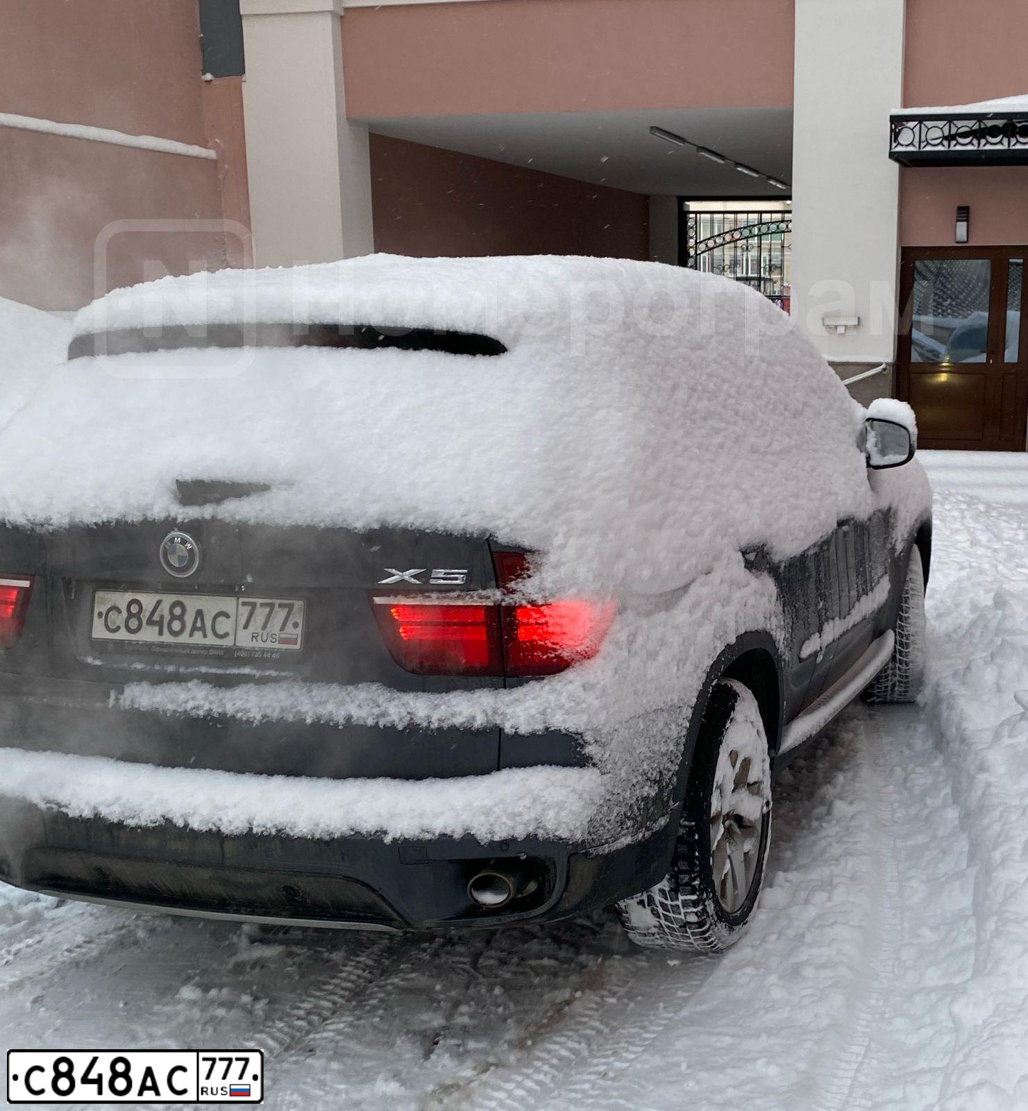 Фото автомобиля BMW X5, 2012 — госномер С848АС777. Цвет: СЕРЫЙ ТЕМНЫЙ