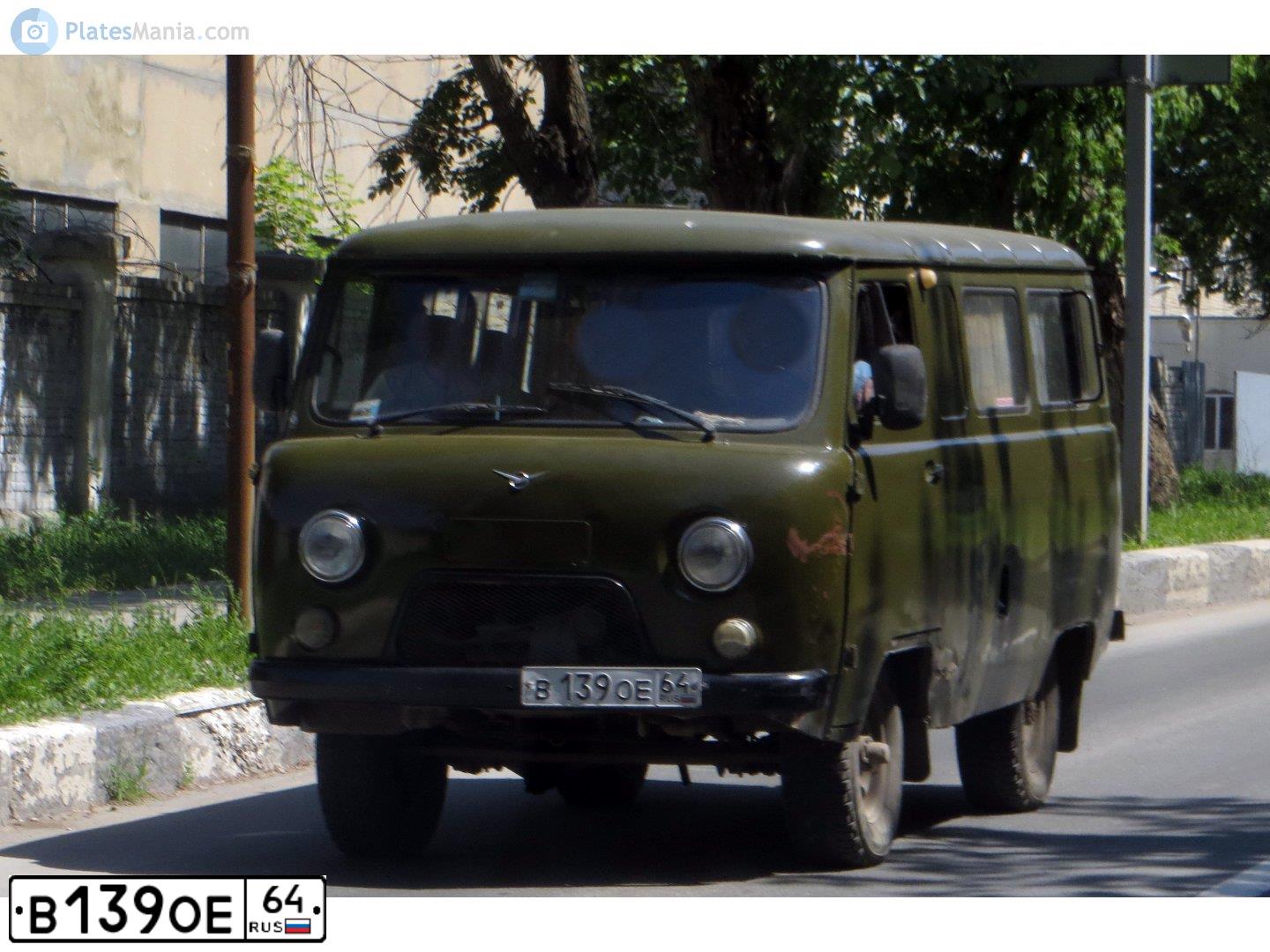 Фото автомобиля UAZ 3741, 2004 — госномер В139ОЕ64. Цвет: ЗАЩИТНЫЙ