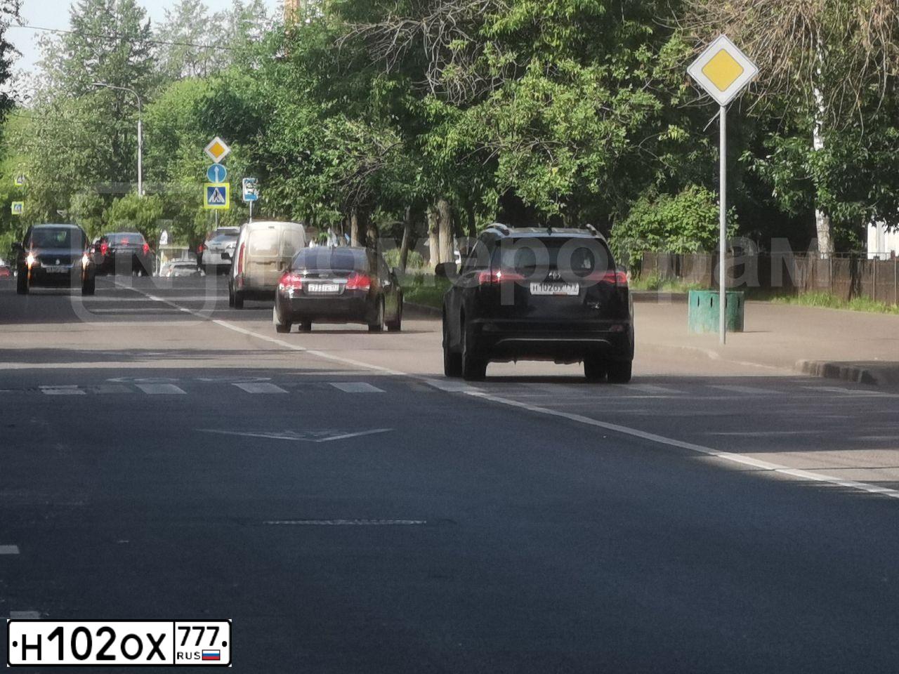 Фото автомобиля ФОРД КУГА, 2015 — госномер В518РС790. Цвет: СЕРЕБРИСТЫЙ