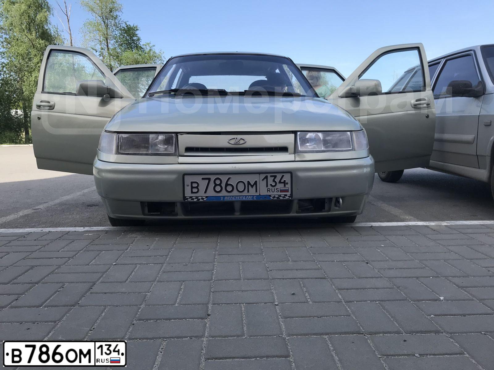 Фото автомобиля LADA 2110, 2004 — госномер К380ТН134. Цвет: МОЛОЧНО-БЕЛЫЙ СЕРЕБРИСТЫЙ