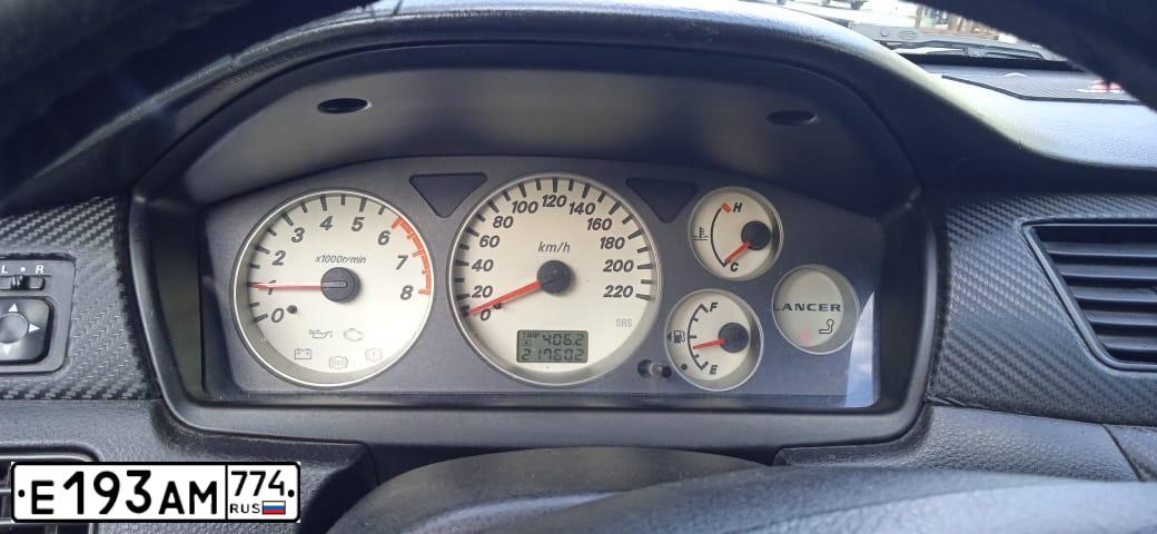 Фото автомобиля MITSUBISHI LANCER, 2005 — госномер У794РМ163. Цвет: СЕРЫЙ