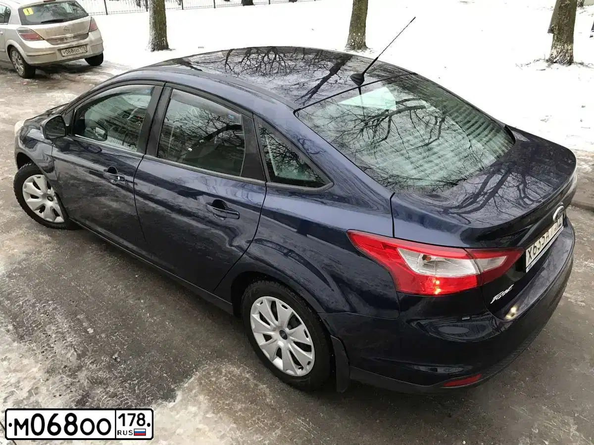 Фото автомобиля SKODA OCTAVIA, 2008 — госномер М068ОО178. Цвет: ЗЕЛЕНЫЙ