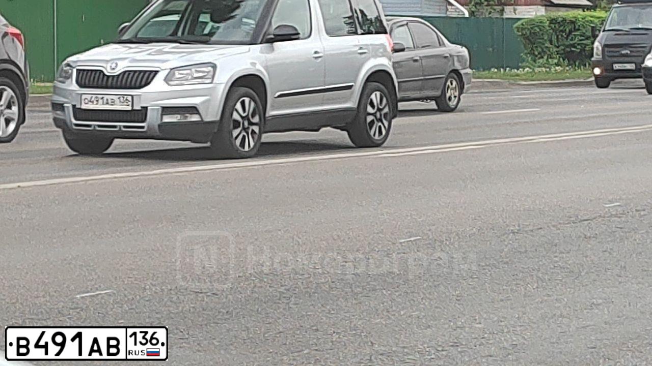 Фото автомобиля TOYOTA COROLLA, 2008 — госномер В491АВ136. Цвет: ЧЕРНЫЙ