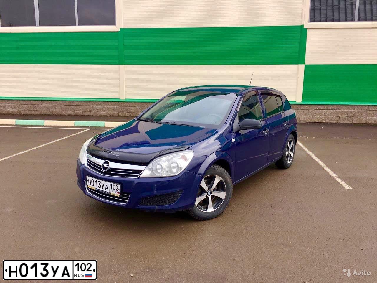 Фото автомобиля OPEL ASTRA, 2007 — госномер В595ЕХ156. Цвет: синий
