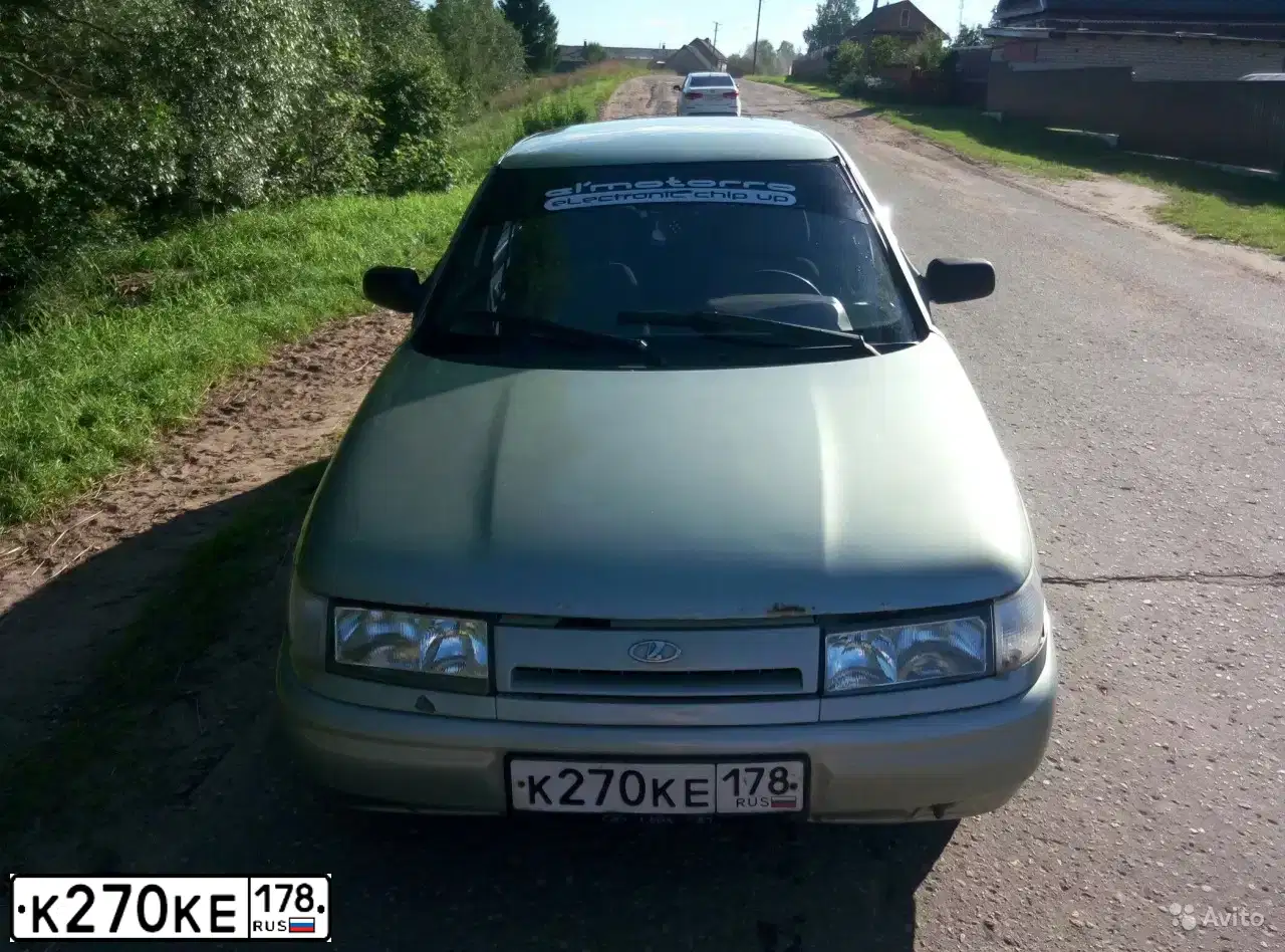 Фото автомобиля LADA 2110 LADA, 2006 — госномер К270КЕ178. Цвет: БЕЛО ЗЕЛЕНЫЙ