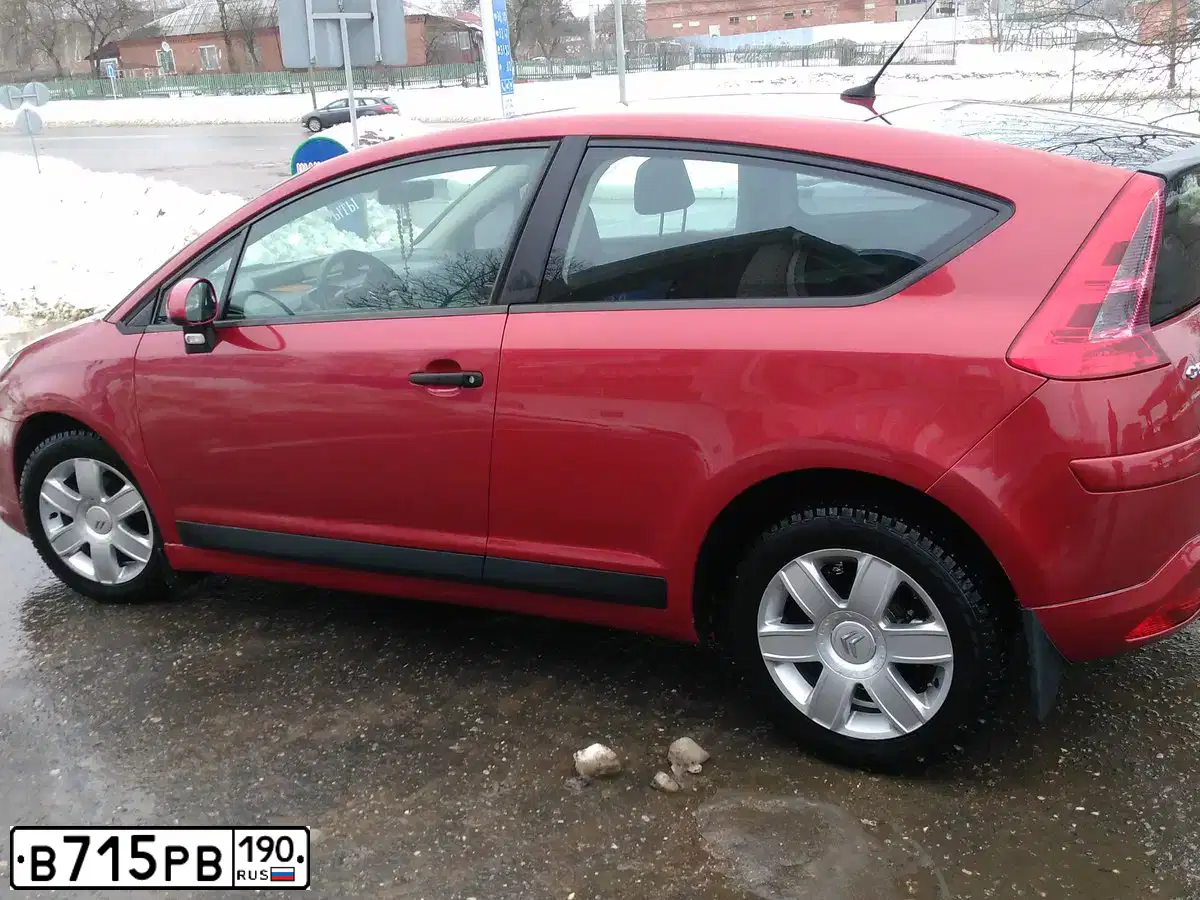 Фото автомобиля CITROEN C4, 2006 — госномер С526ВН152. Цвет: Красный