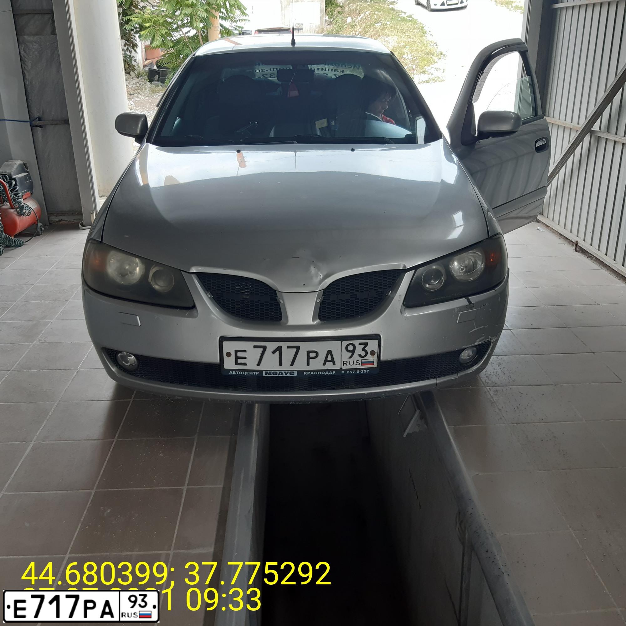 Фото автомобиля LADA 2172 PRIORA, 2011 — госномер К616ЕМ123. Цвет: БЕЛЫЙ