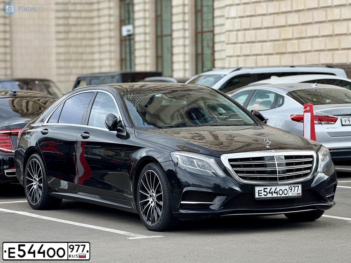 Фото автомобиля MERCEDES S-KLASSE, 2014 — госномер Е544ОО977. Цвет: ЧЕРНЫЙ