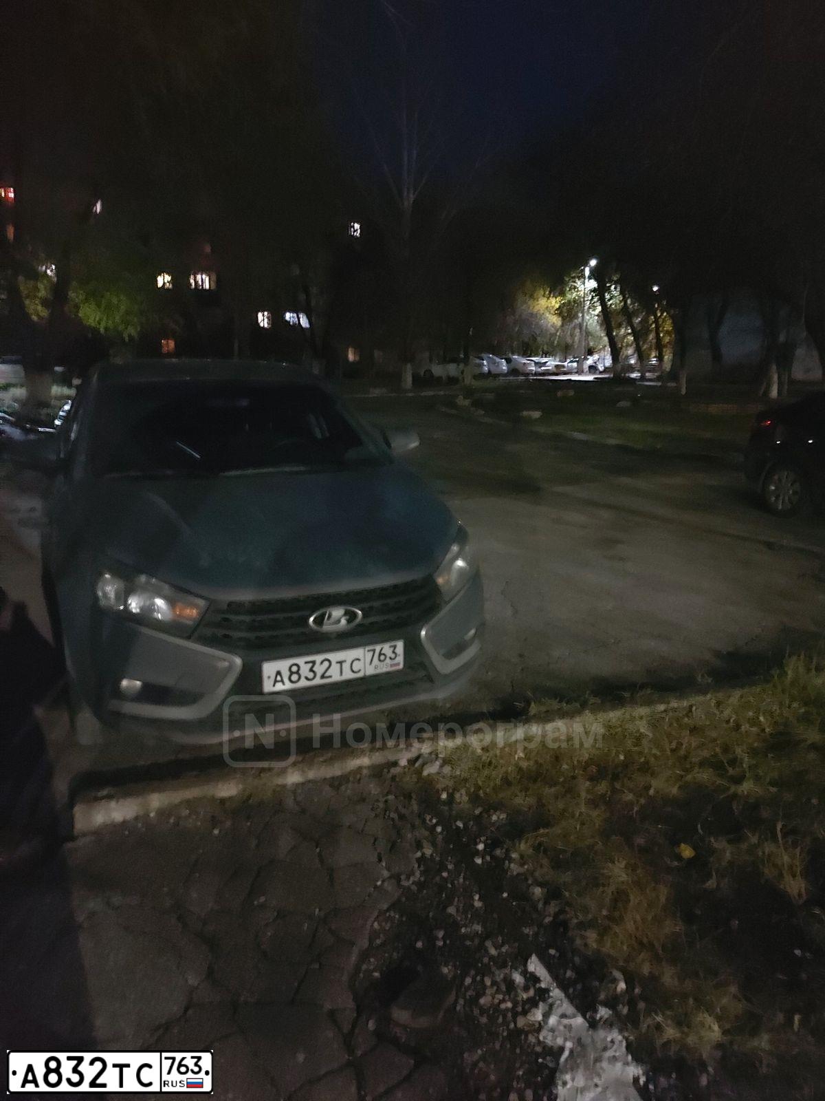 Фото автомобиля LADA VESTA, 2018 — госномер А832ТС763. Цвет: СЕРО-ГОЛУБОЙ