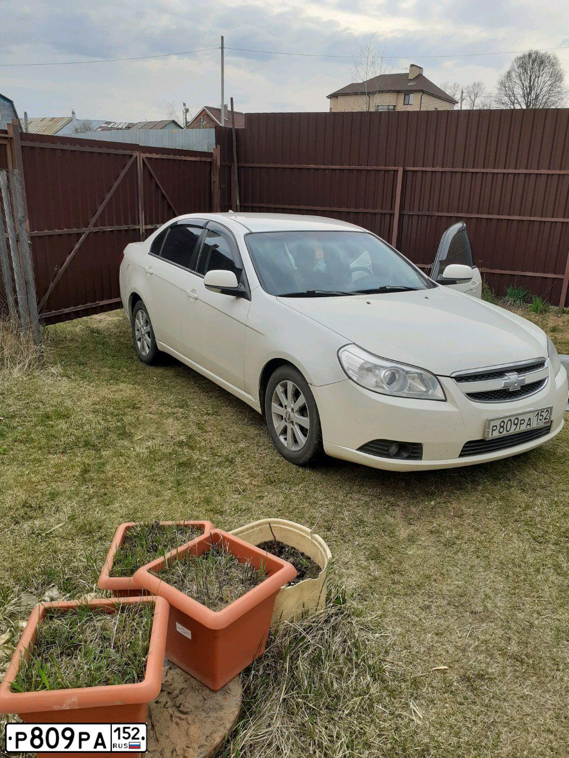 Фото автомобиля CHEVROLET EPICA, 2010 — госномер К706ОХ21. Цвет: Белый