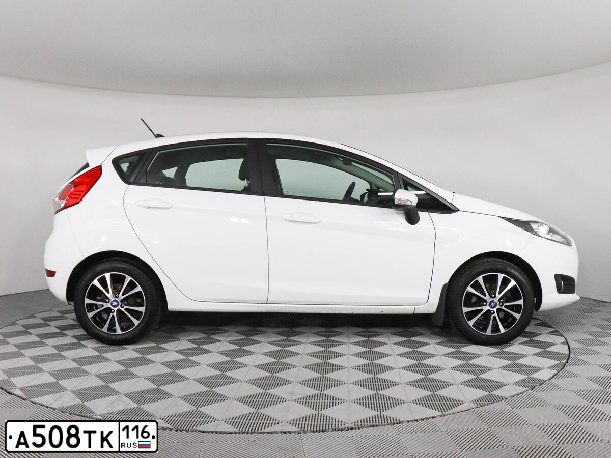 Фото автомобиля FORD FIESTA / ASPIRE, 2016 — госномер М291УМ790. Цвет: Белый