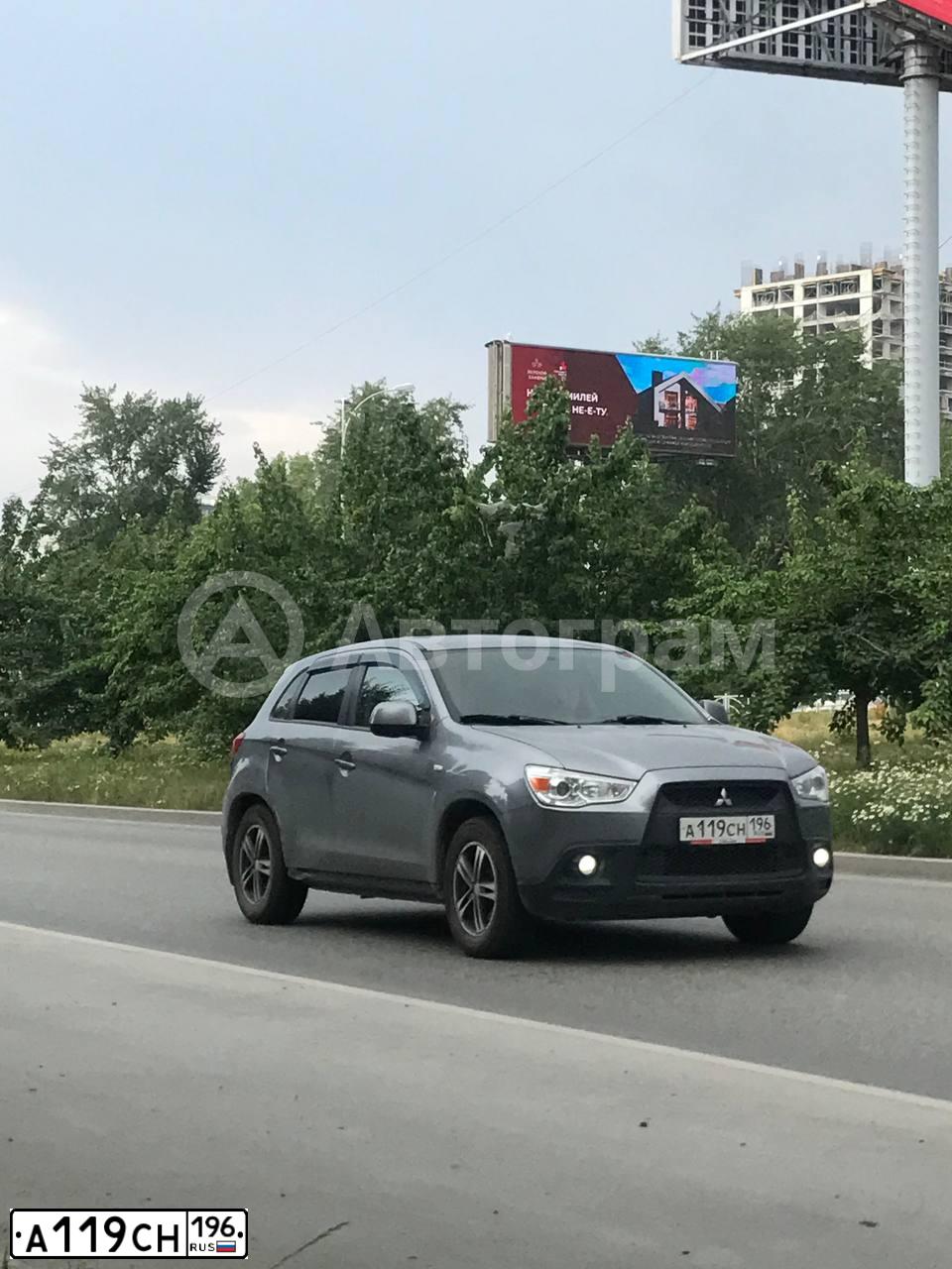 Фото автомобиля MITSUBISHI ASX, 2012 — госномер А119СН196. Цвет: СЕРЫЙ