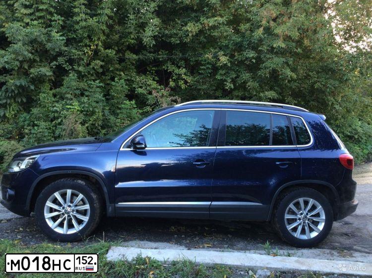 Фото автомобиля VOLKSWAGEN TIGUAN, 2012 — госномер О596ОУ152. Цвет: синий