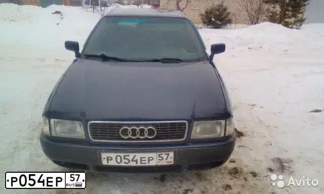 Фото автомобиля AUDI 80, 1992 — госномер Р015ВТ32. Цвет: синий