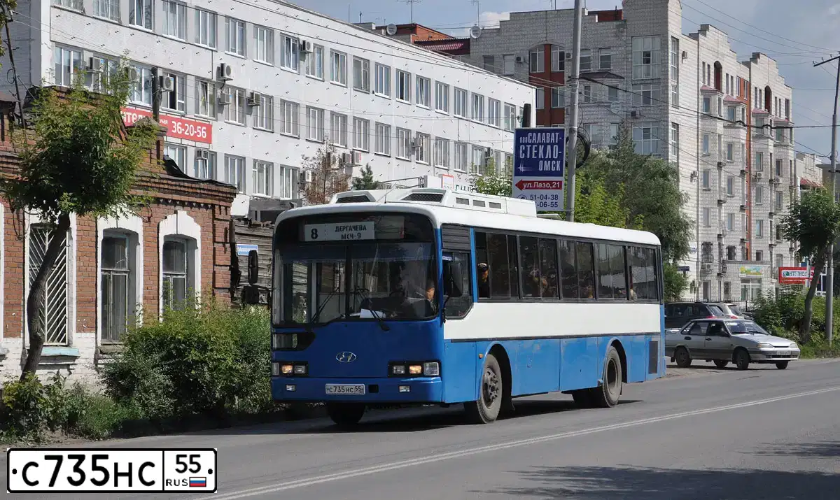 Фото автомобиля HYUNDAI AERO, 1998 — госномер С735НС55. Цвет: СИНИЙ-БЕЛЫЙ