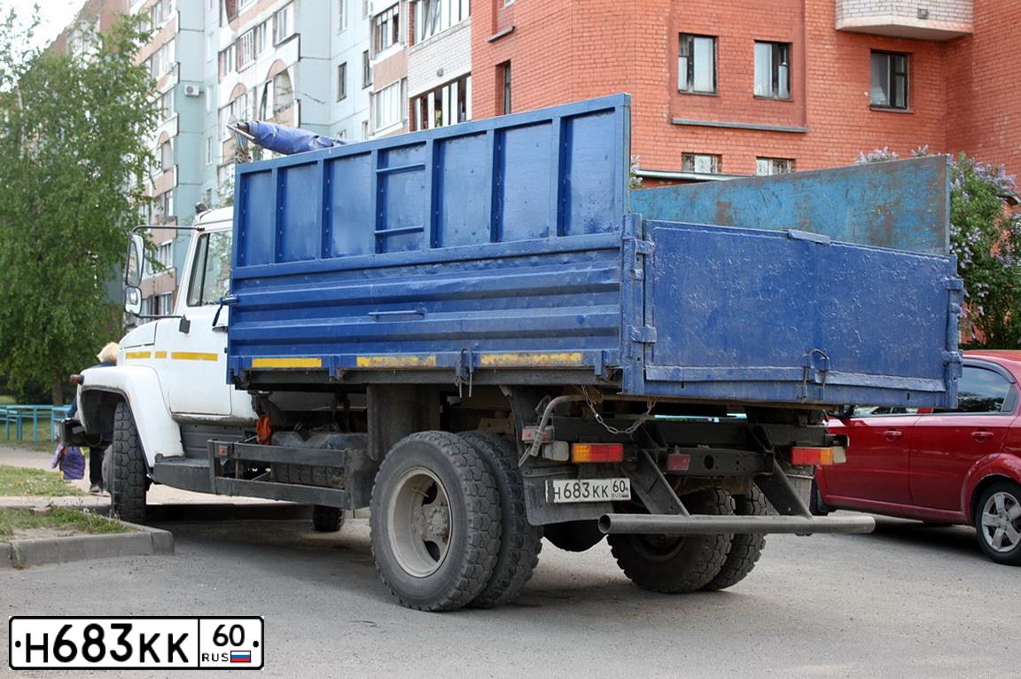 Фото автомобиля GAZ 3309, 2013 — госномер Н683КК60. Цвет: БЕЛЫЙ